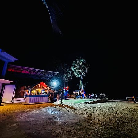 Готель Guitar Bay Arugambay Аругам-Бей Екстер'єр фото